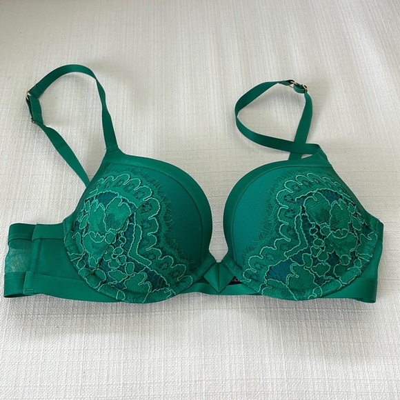 Victoria’s Secret Very Sexy Push Up 34 B